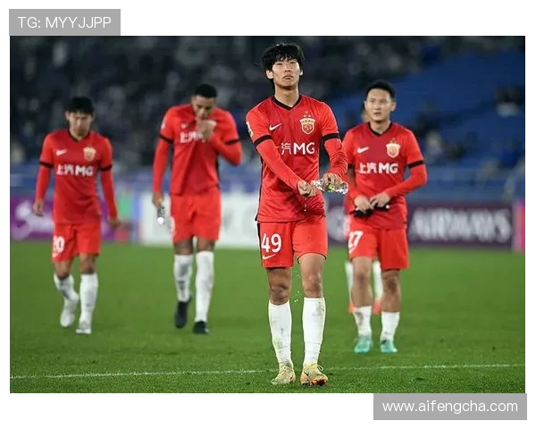 换帅后首战！国足大连集训启程，东亚杯剑指突破